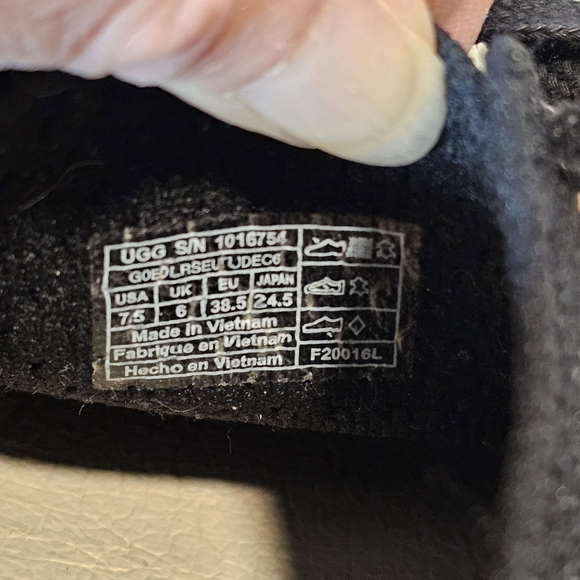 Ugg Shoes Pinkett Deckers Trainer Sneakers Women's Size 7.5 Black & Tan NEW - Picture 9 of 10